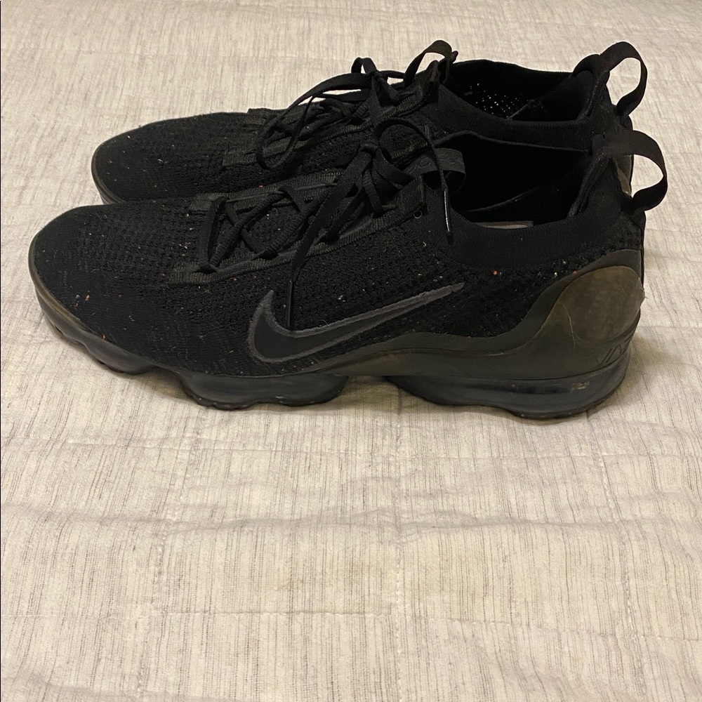 Nike VaporMax 2021 Flyknit “Triple Black”